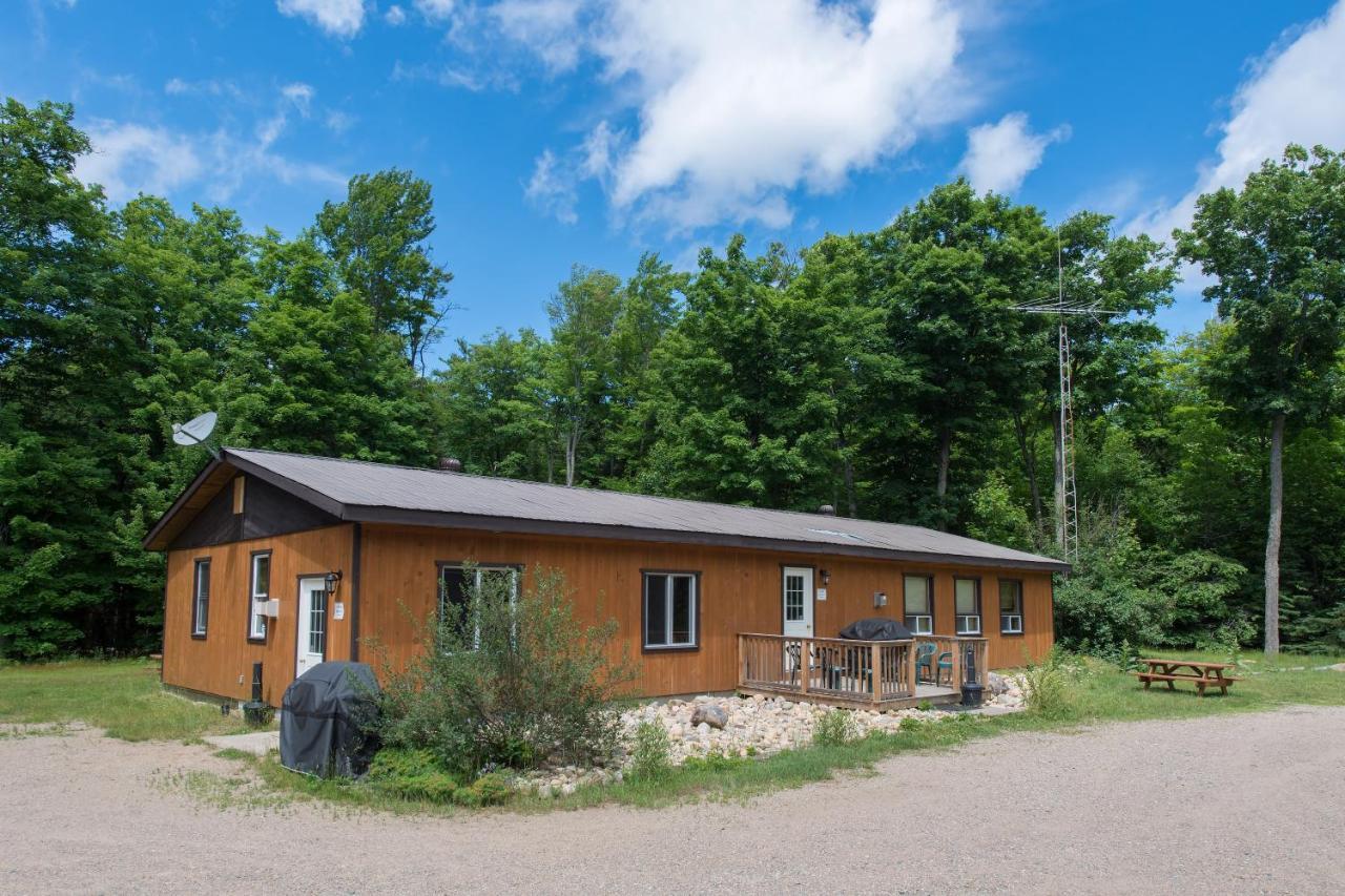 Madawaska Lodge-Cottage Exteriér fotografie