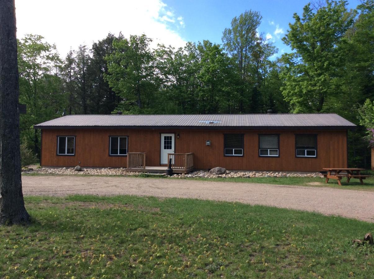 Madawaska Lodge-Cottage Exteriér fotografie